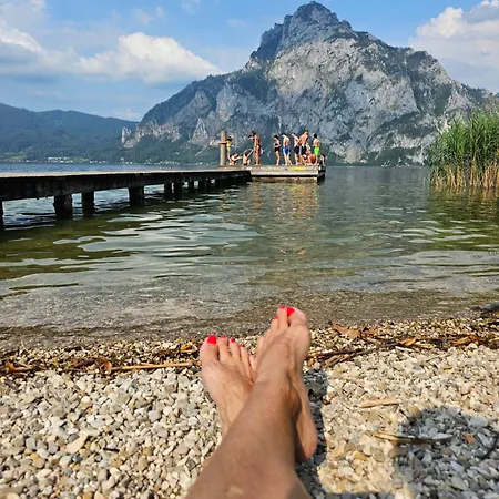 Villa Ein Traum Am See Mit Direktem Traunstein U Traunseeblick